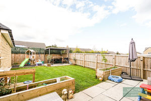 Photo 21- click for photo gallery